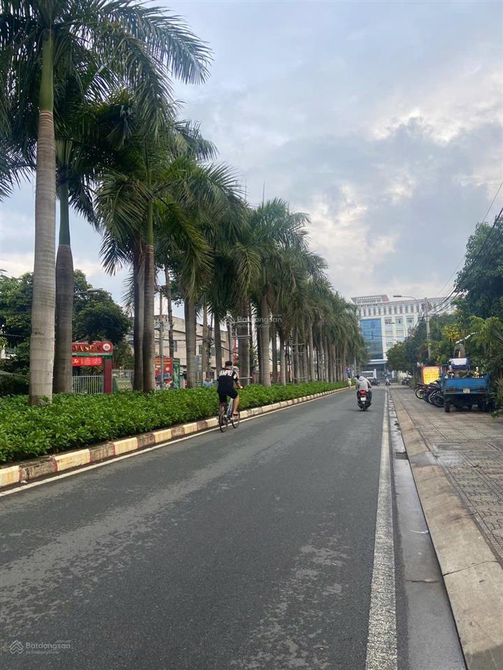 Nhà hxh đậu đỗ ngày đêm. ngay ubnd q9 cũ, 63m (ngang 6.3), chỉ 7 tỷ, phước long, thủ đức (q9 cũ)