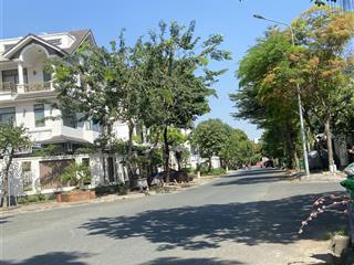 Biệt thự sân vườn kdc khang điền intresco  72 dương đình hội 160m (8x20), 19 tỷ, phước long ,thủ đ