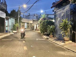 Nhà mặt tiền 10m, 3 tầng 70m (4.5x15), 7.8 tỷ ngay chợ tăng nhơn phú a, thủ đức (q9 cũ),