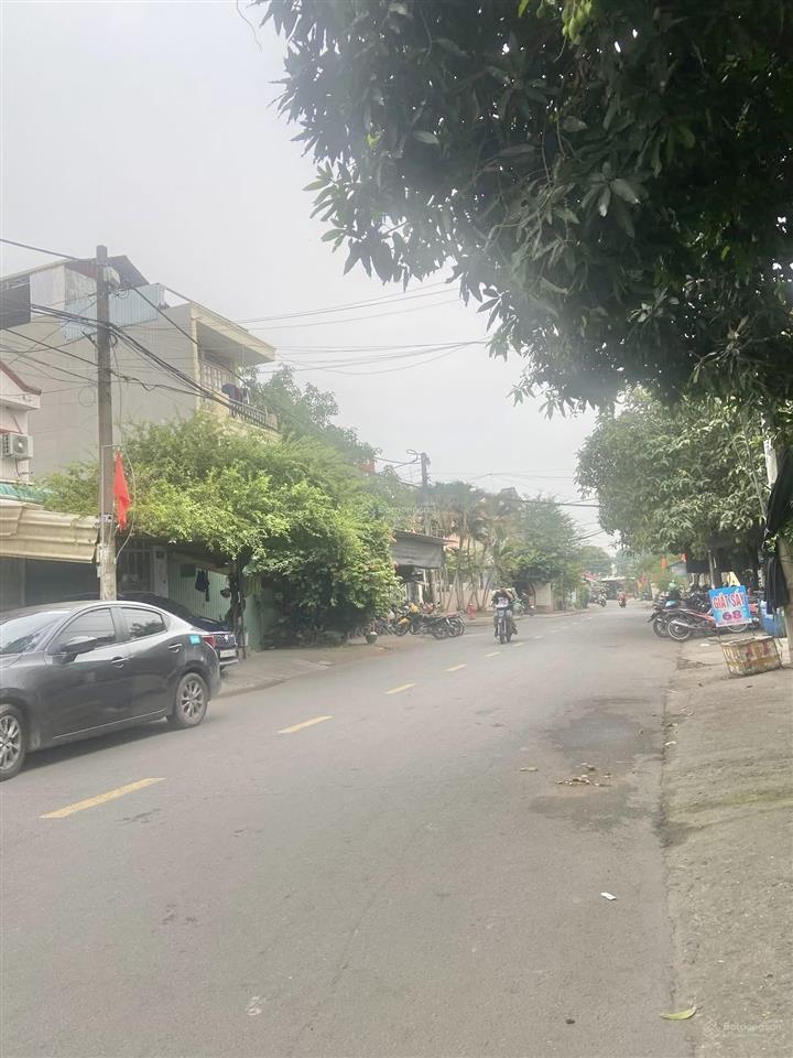 Quá rẻ!!! nhà 3 tầng mt đường, 130m (5x26), 11 tỷ. đang cho thuê 25tr/th, tăng nhơn phú , q9