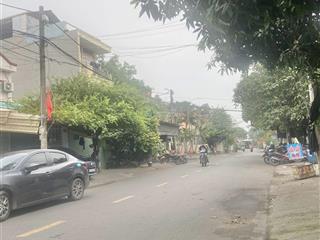 Quá rẻ!!! nhà 3 tầng mt đường, 130m (5x26), 11 tỷ. đang cho thuê 25tr/th, tăng nhơn phú , q9
