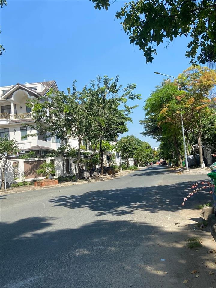 Biệt thự 3 tầng hoja gia hoà 155m, (8x20), 14,8 tỷ, phước long, thủ đức (q9 cũ),