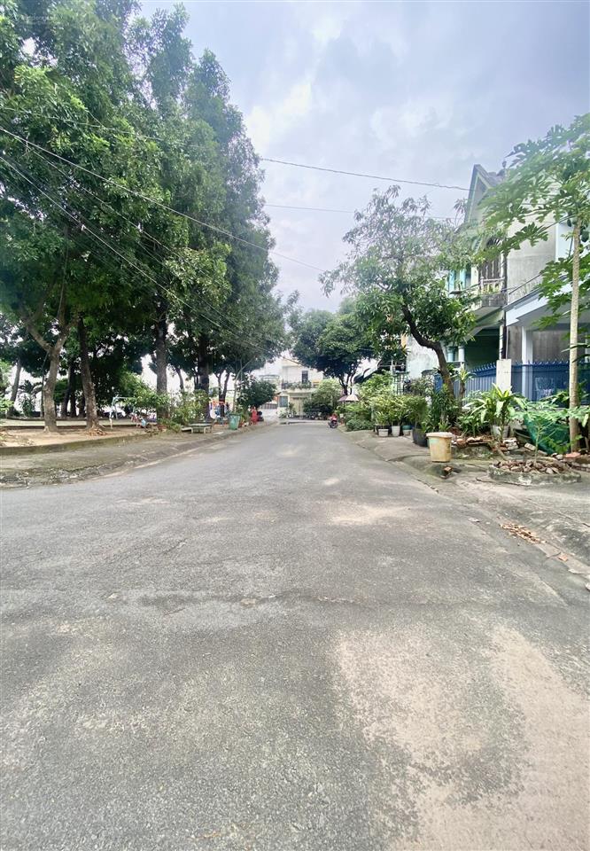 Siêu phẩm đường 10m vỉa hè, công viên, nhà 2 tầng đúc, 110,5m (6.2x18), 7.1 tỷ, tăng nhơn phú, q9