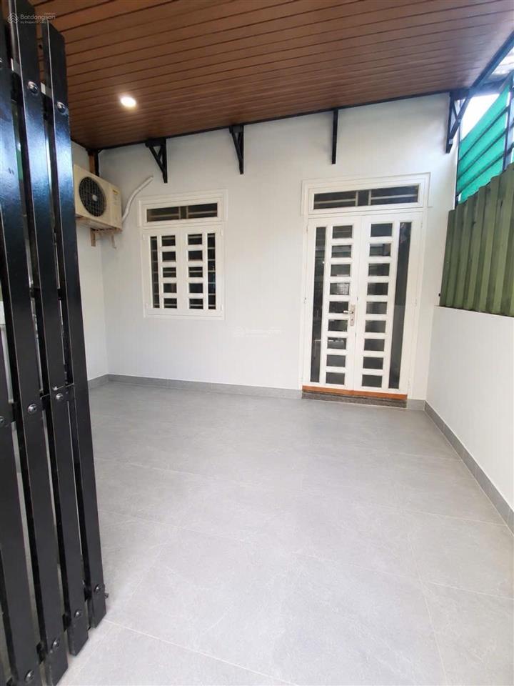 Sale 200tr
bán đất tặng nhà c4 đg oto, 101m (5x20), 5.x tỷ, phước thiện, long bình thủ đức (q9),