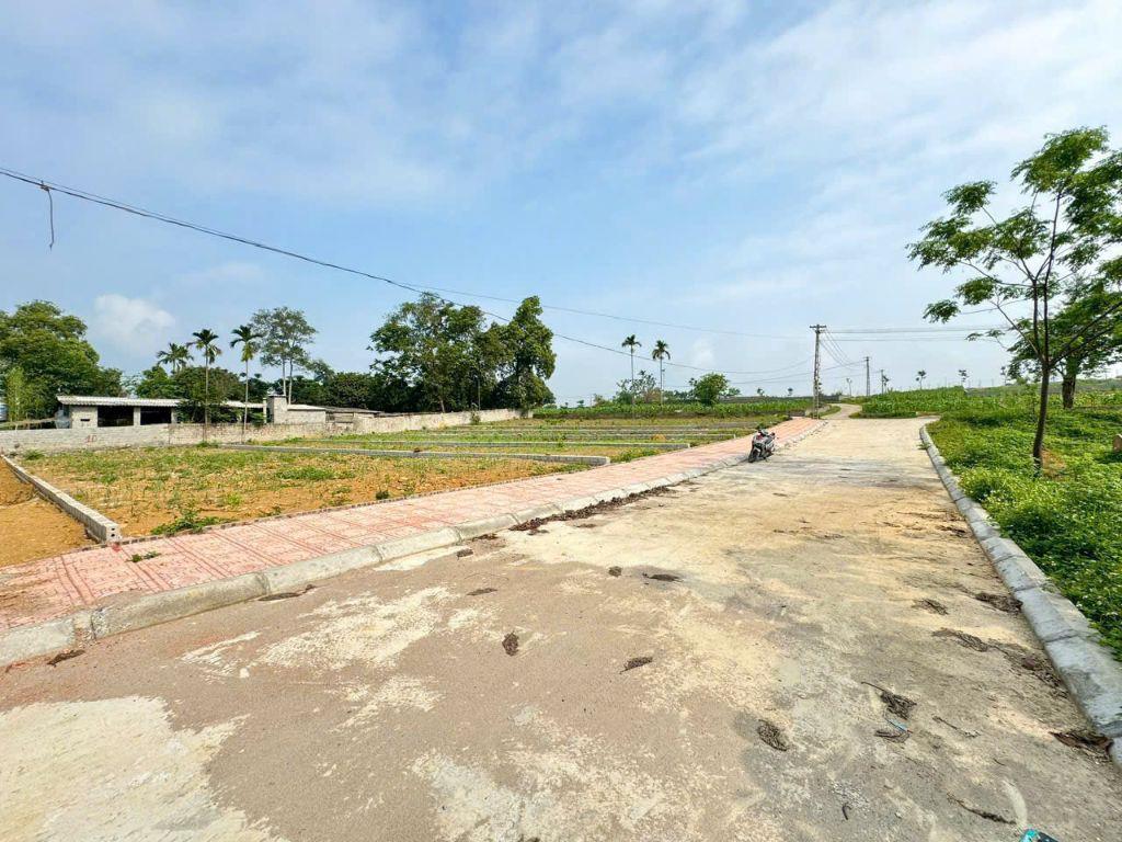 🔥🔥🔥 Hàng hiếm view trực diện hồ gò mè tại Cư Yên, Lương Sơn giá chỉ 2.28 tỷ gần dự án nghỉ dưỡng LASAVER