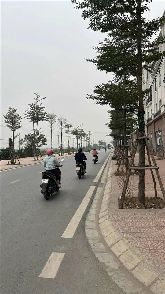 Bán nhanh liền kề sơn đồng center hoài đức 75m*5t mặt tiền 6,25m siêu rộng giá 12,6 tỷ có gia lộc.