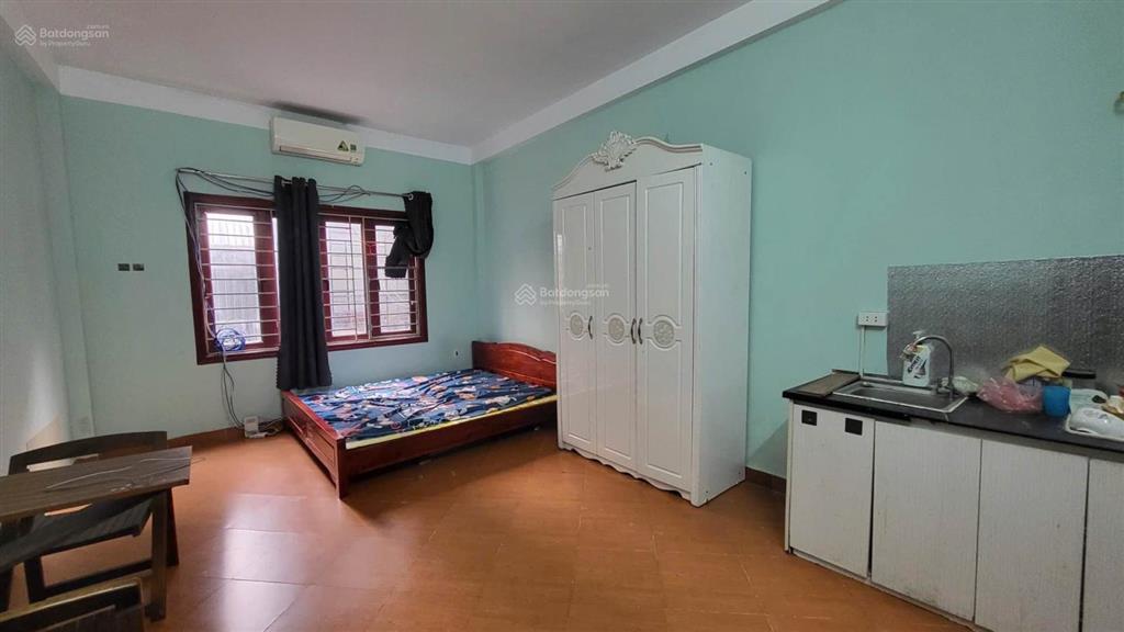 Triều khúc 35m2 6 tầng hai thoáng trước sau
vài bước chân ra phố nguyễn trãi nhà dân xây chắc chắn