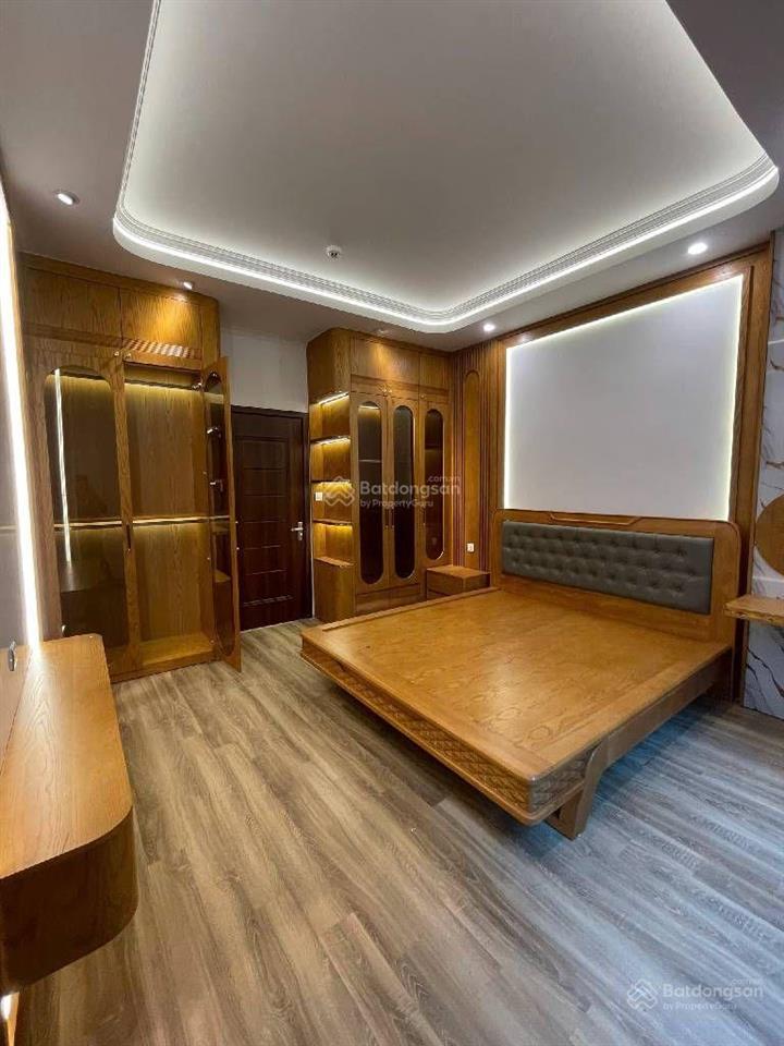 Khương đình 55 m 6 tầng thang máy nhập ngoại mặt tiền 4,5 m giá 13 tỷ có thương lượng