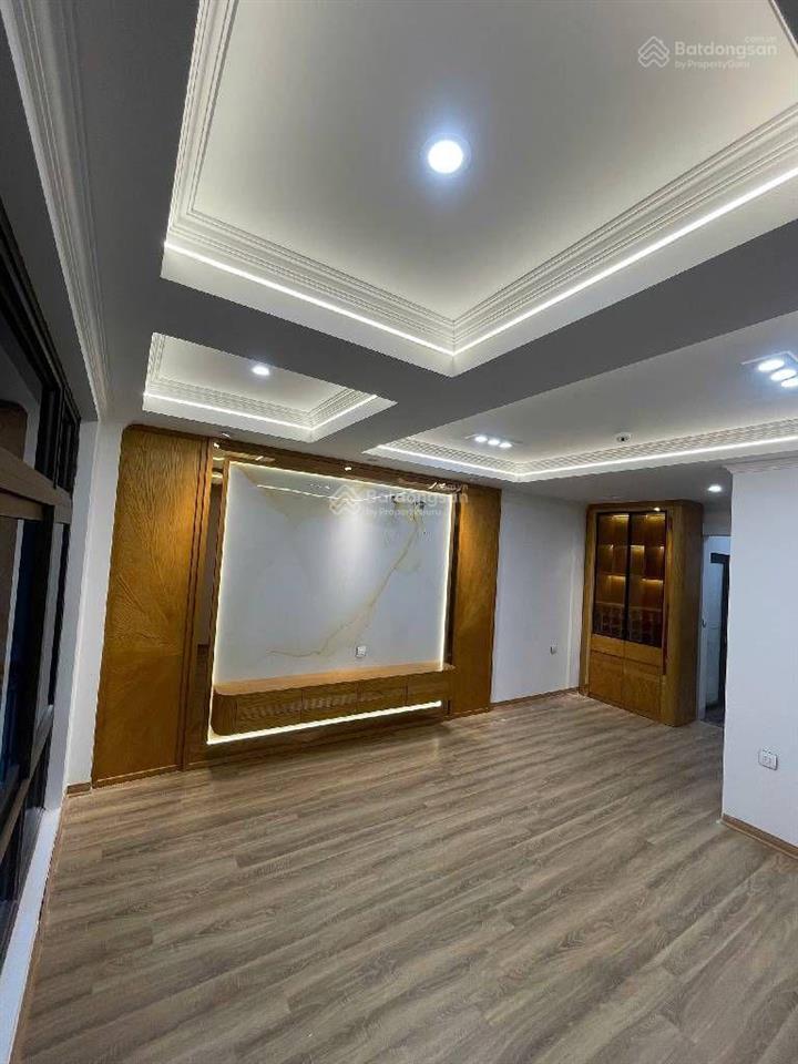 Khương đình 55 m 6 tầng thang máy nhập ngoại mặt tiền 4,5 m giá 13 tỷ có thương lượng