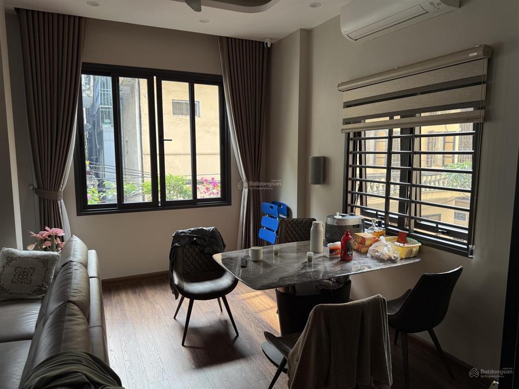 Nhà phan đình giót 7 tầng thang máy mặt tiền 6,7m dtsd 50m2 nhà chính chủ dân xây chắc chắn