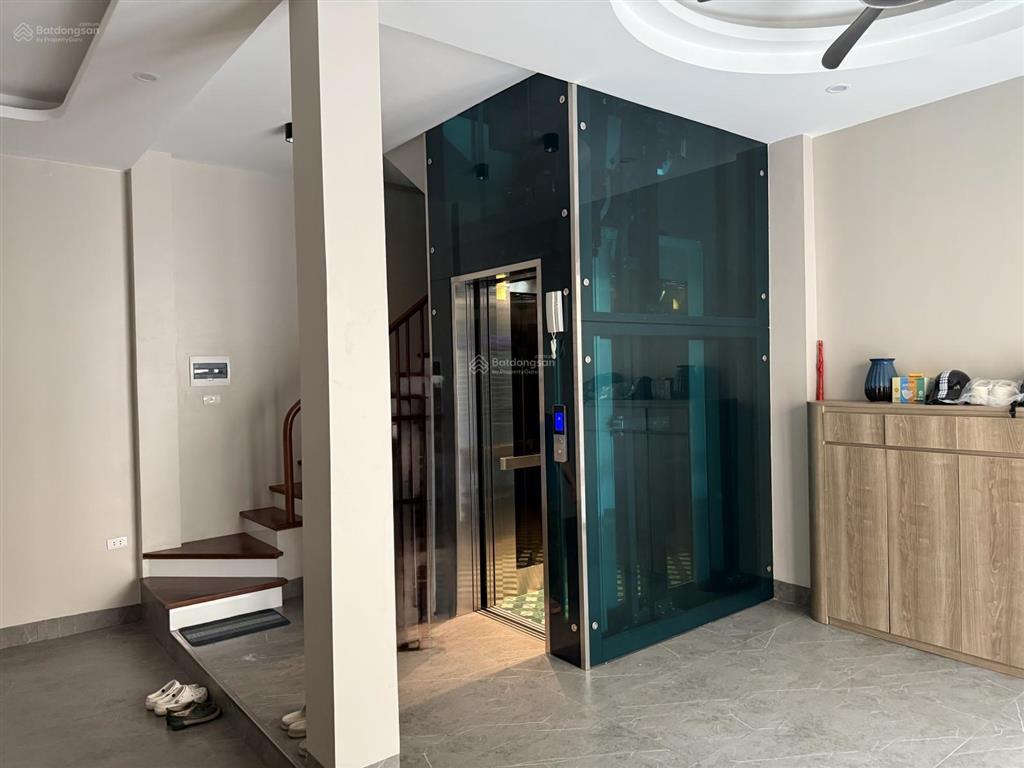 Nhà phan đình giót 7 tầng thang máy mặt tiền 6,7m dtsd 50m2 nhà chính chủ dân xây chắc chắn