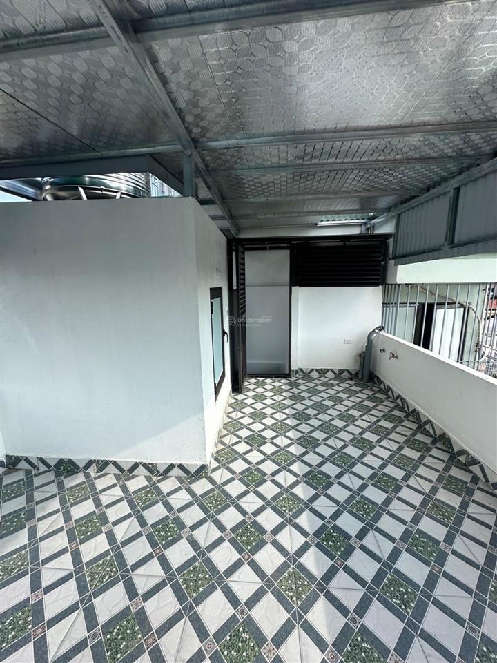 Quanh thanh xuân đố anh chị em kiếm được căn thứ 2 nhà 6 tầng thang máy 32m2 mà chỉ nhỉnh 8tỷ