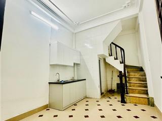 Phố chính kinh 4 tầng 3 ngủ đủ công năng nhỉnh 5 tỷ
phố chính kinh hiếm nhà bán hàng xóm cao xà lá