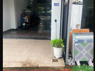 Cho thuê mặt bằng kinh doanh mặt đường ngô gia tự 30m2