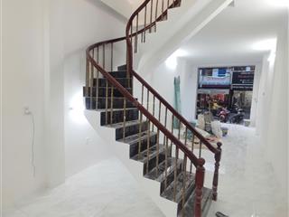 Cho thuê nhà mặt tiền 107 đặng chất, chanh hưng.tiện kinh doanh mọi ngành nghề, 4x22m, 1 trệt 1 lầu