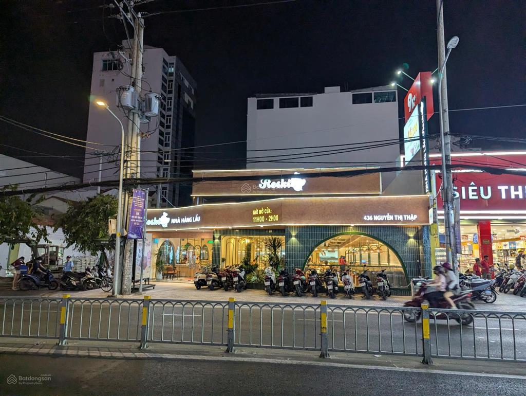 Tài sản hời và khan hiếm nhất  2 mặt tiền nguyễn thị thập 15m x 40m. dt lớn 550m² chỉ 300tr/m2