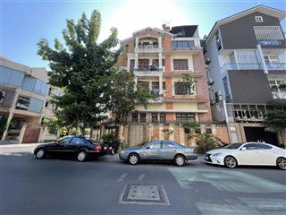 [hàng kín] mặt tiền ngang 8,2 mét  trung tâm phố ẩm thực phan xích long . giá chỉ 35 tỷ