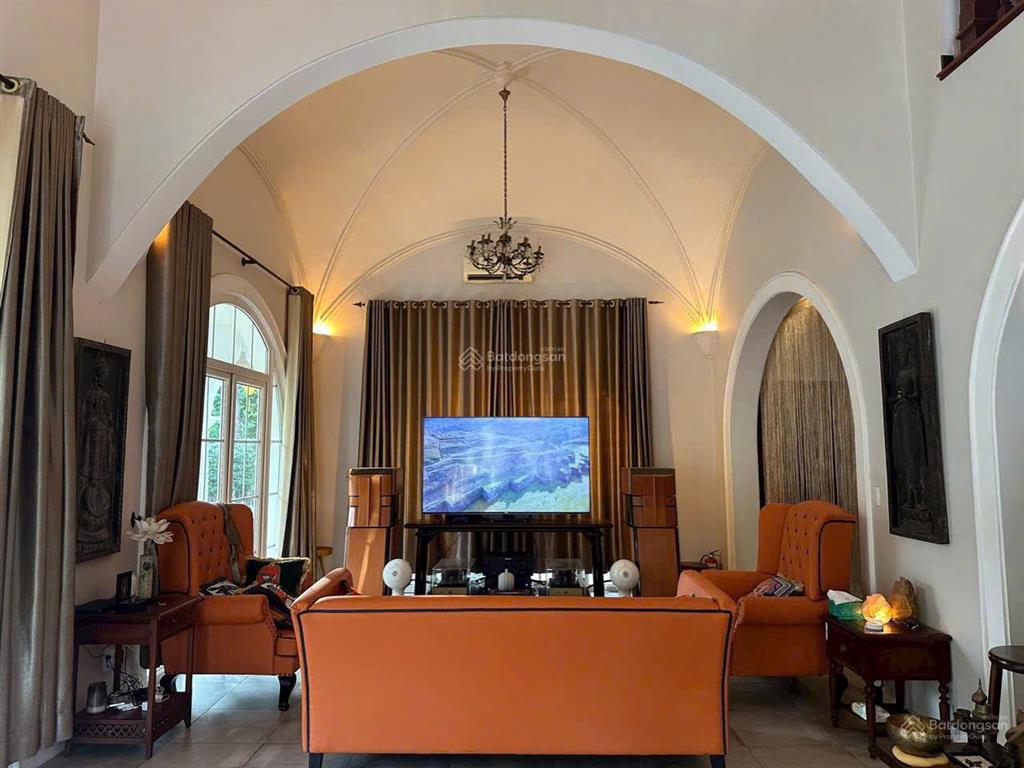 115 tỷ  cần giao dịch nhanh biệt thự compound nguyễn văn hưởng  dt khủng 651m2  có hồ bơi