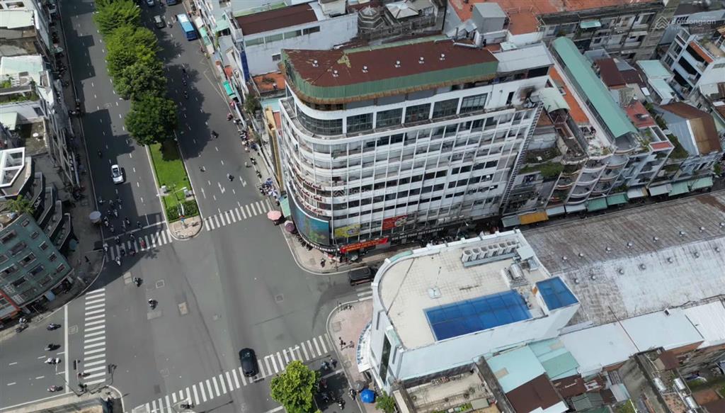 Vị thế đế vương khách sạn 12 tầng 3239m2 góc 2 mt trần hưng đạo dòng tiền khủng 12 năm