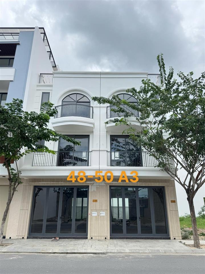 Nhà phố xây sẵn vcn phước long 2  nhận nhà làm ngay thủ tục cấp sổ hồng cho khách hàng