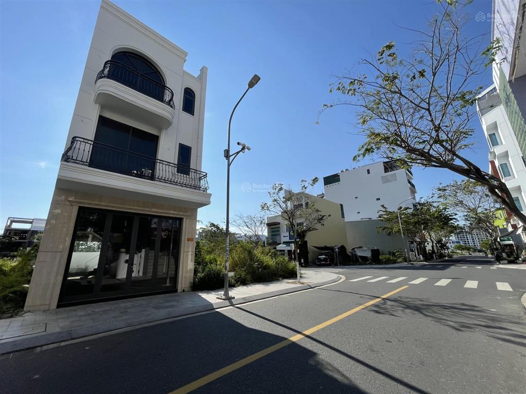 Nhà phố vcn phước long 2  xây sẵn  nhận nhà nhận ngay sổ !!!