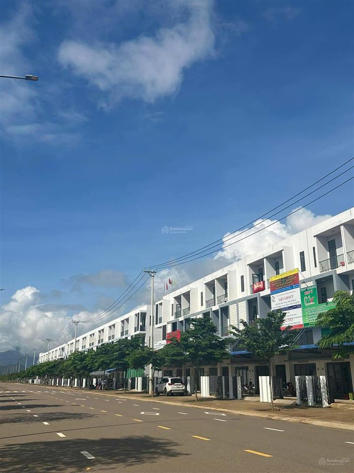 Nền 200m2 mặt tiền kinh doanh vsip bình định giá f0 5tr/m2