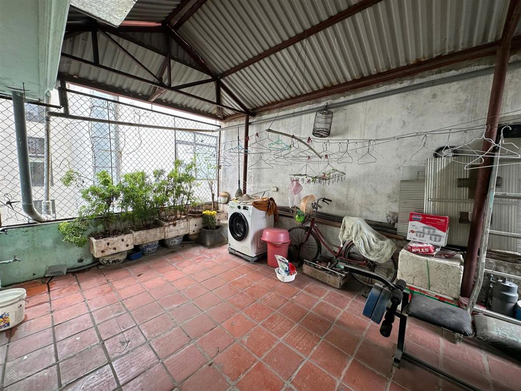 Cho hộ gia đình thuê nhà riêng ngõ 18, khương hạ, 4 tầng x 50m2, nội thất cơ bản, 12 tr/tháng (mtg)