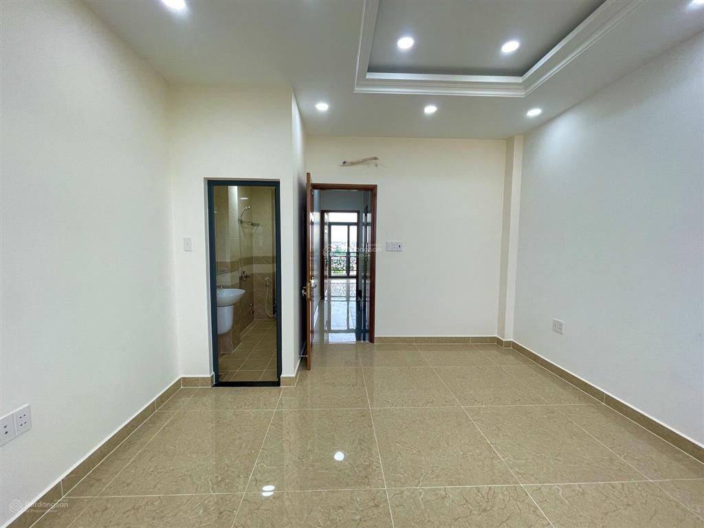 Nguyên căn mới 1 trệt 5 lầu view sông sát vạn phúc city  đường 10m  khu đồng bộ, có thang máy