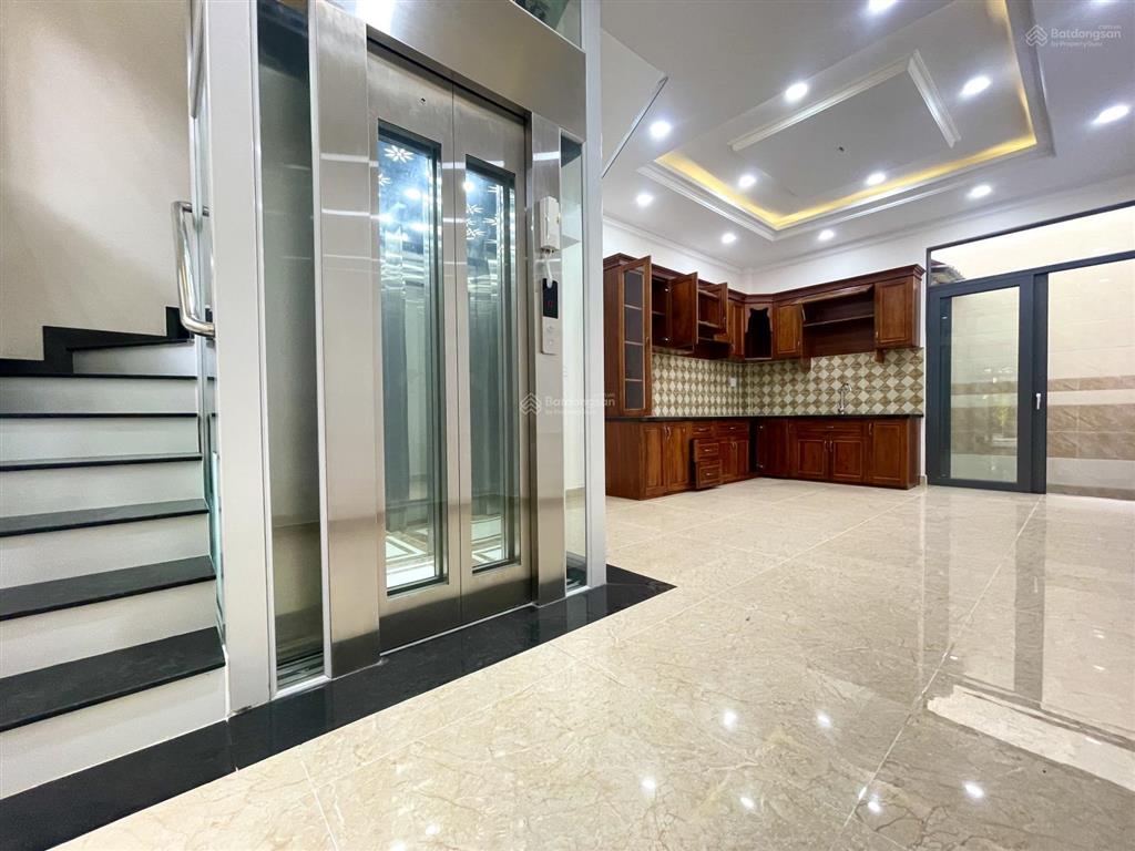 Nguyên căn mới 1 trệt 5 lầu view sông sát vạn phúc city  đường 10m  khu đồng bộ, có thang máy