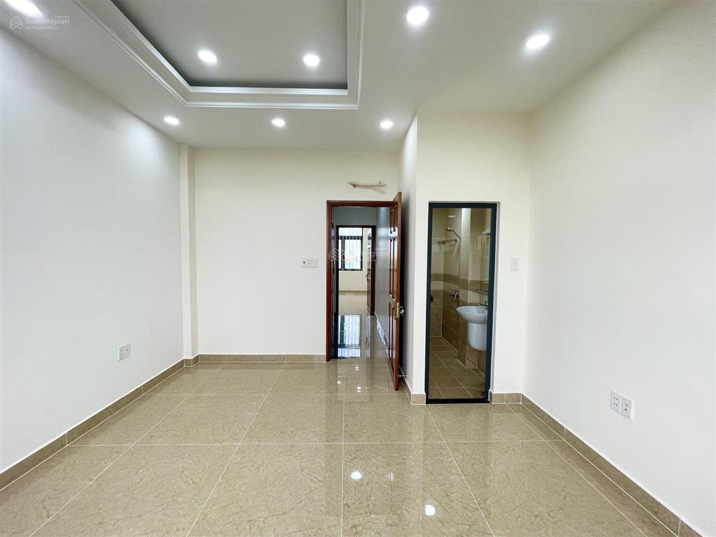 Nguyên căn mới 1 trệt 5 lầu view sông sát vạn phúc city  đường 10m  khu đồng bộ, có thang máy