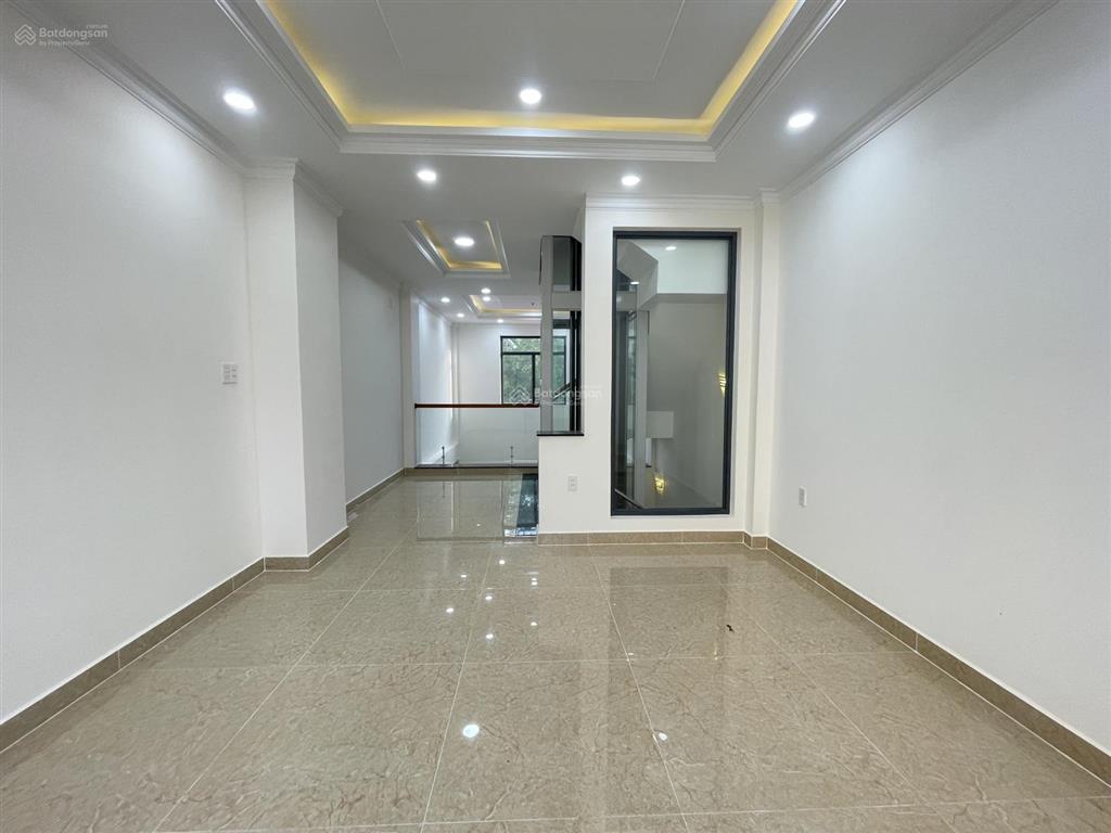Nguyên căn mới 1 trệt 5 lầu view sông sát vạn phúc city  đường 10m  khu đồng bộ, có thang máy