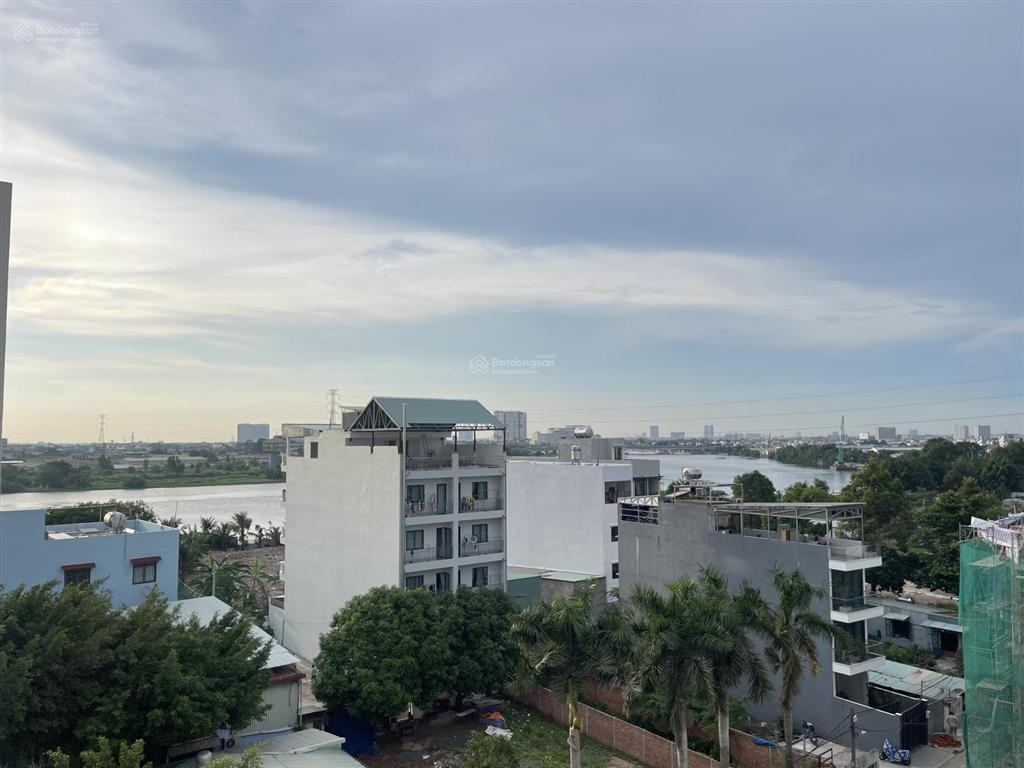 Nguyên căn mới 1 trệt 5 lầu view sông sát vạn phúc city  đường 10m  khu đồng bộ, có thang máy