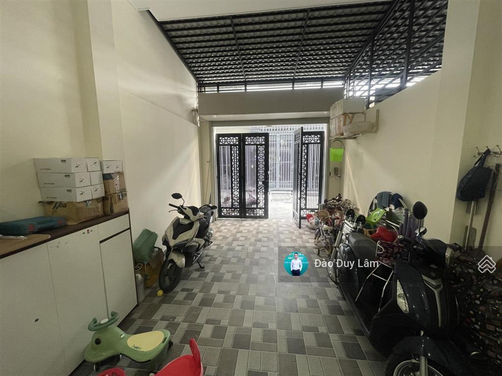 Nhà 3 tầng còn rất mới  nhận nhà ở ngay cạnh khu biệt thự jamona  4x18m  ô tô vào tận nhà