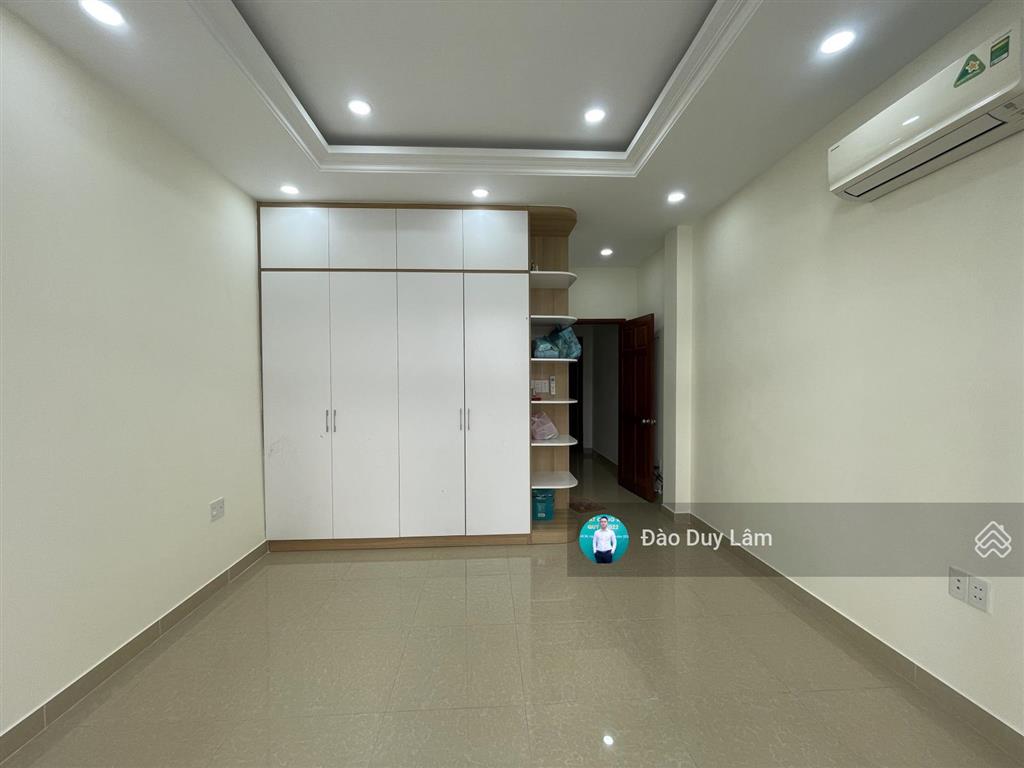 Nhà 3 tầng còn rất mới  nhận nhà ở ngay cạnh khu biệt thự jamona  4x18m  ô tô vào tận nhà