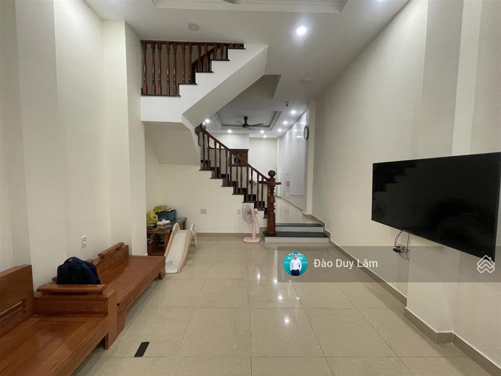 Nhà 3 tầng còn rất mới  nhận nhà ở ngay cạnh khu biệt thự jamona  4x18m  ô tô vào tận nhà