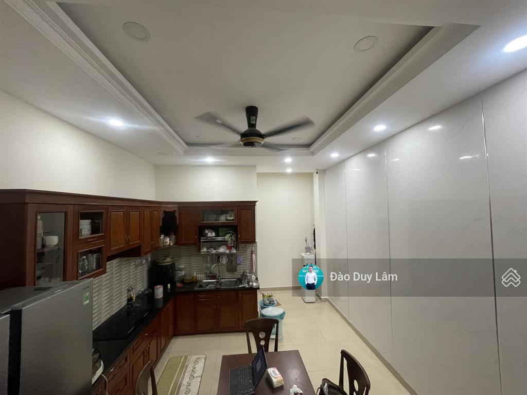 Nhà 3 tầng còn rất mới  nhận nhà ở ngay cạnh khu biệt thự jamona  4x18m  ô tô vào tận nhà