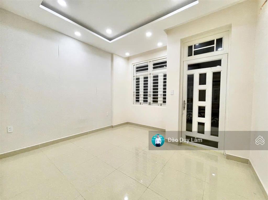 Nguyên căn 4 tầng trong khu đồng bộ cực đẹp đối diện vạn phúc  ô tô đậu trong nhà   0901 469 ***