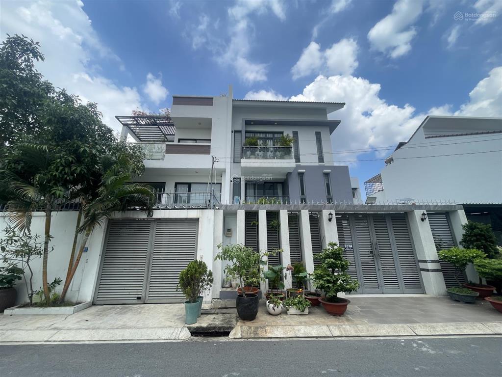 Biệt thự 3 tầng cực đẹp  thiết kế thoáng khu vip bên sông phạm văn đồng  giga mall