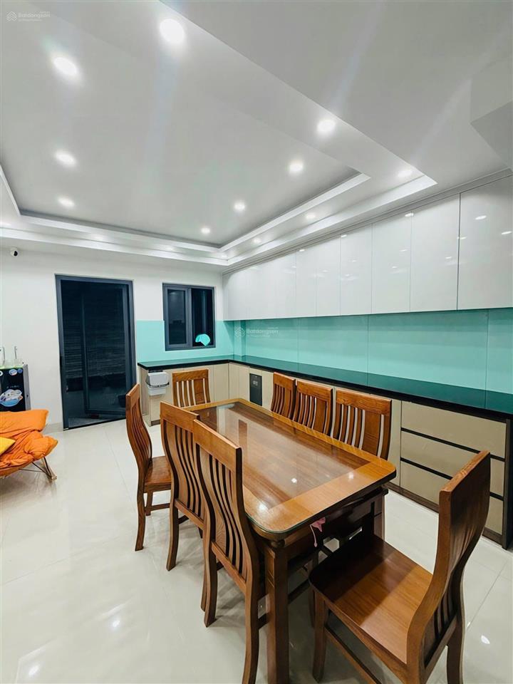 Nguyên căn 4 tầng mới 100% đường xe tải sát vạn phúc  5 pn, 6 wc phù hợp làm văn phòng, kinh doanh