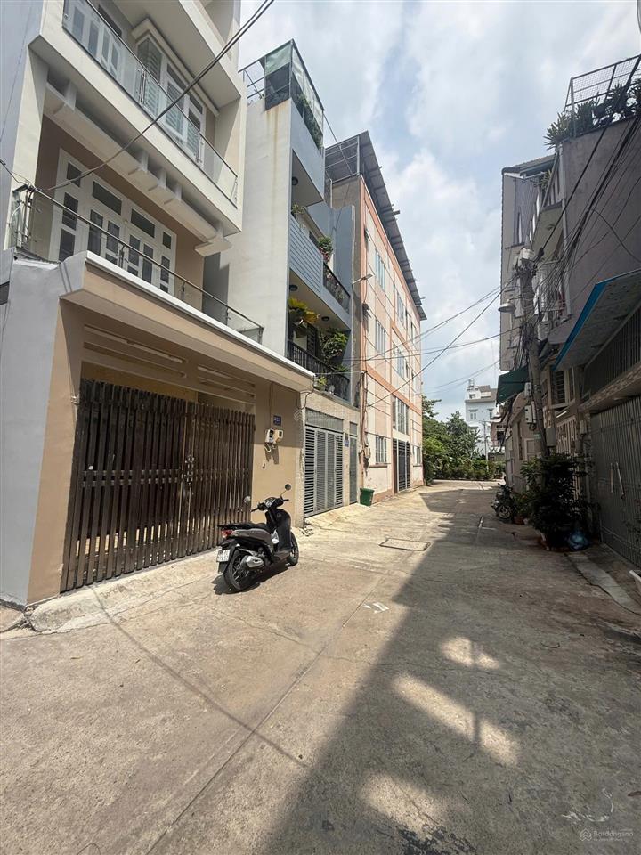 Nguyên căn 4 tầng d27 phạm văn đồng  khu vip bên sông giga mall  84m2 (sd320m2) giá 18tr/tháng