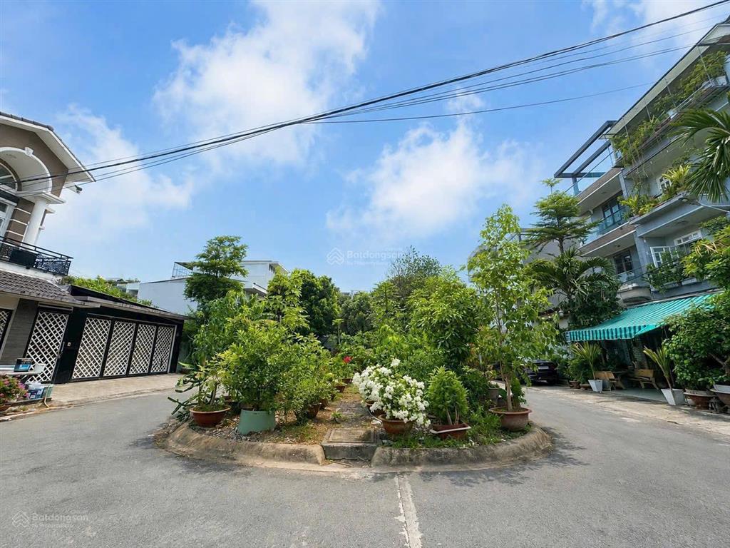 Đất thổ cư khu văn phòng chính phủ  sát vạn phúc  6.7x18m giá cực tốt 10,5 tỷ