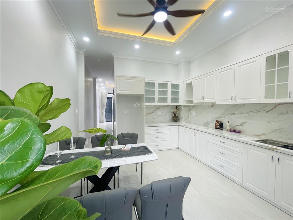 Nhà mới 4 tầng đối diện vạn phúc city  full nội thất có thang máy  hẻm ô tô giá 8,3 tỷ