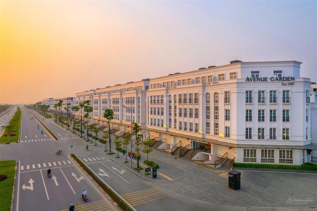 Bán biệt thự vip mặt đường 60m cách hồ tây 10p diện tích 102m2 xây 6 tầng + 1 hầm để xe.