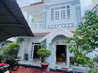 Bán nhà 2 tầng 3 mặt thoáng ngọc hiệp, cách 23/10 chỉ 80m gần siêu thị go nha trang. dt 164m2