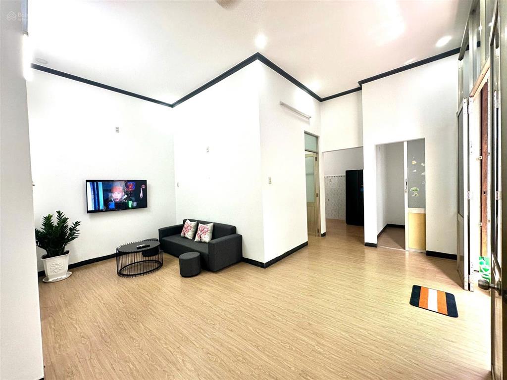 Bán nhà 2 mặt tiền hẻm đường 2/4, cách champa island 200m. dt 78m2 chỉ 2,95 tỷ