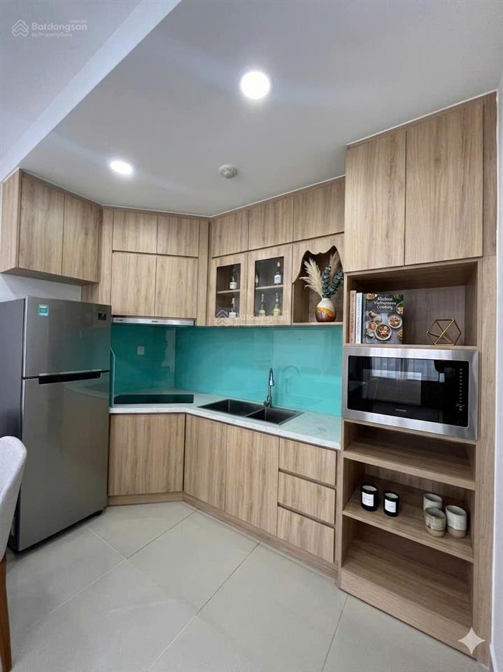 Giảm 400tr bán gấp 2pn botanica premier  tầng cao+ view hồng hà  chỉ 5.9 tỷ