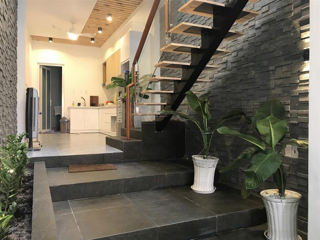 Giảm 3 tỷ bán gấp nhà 1 trệt 2 lầu 65m2 cao thắng  hẻm xe tải 8m chỉ 11 tỷ