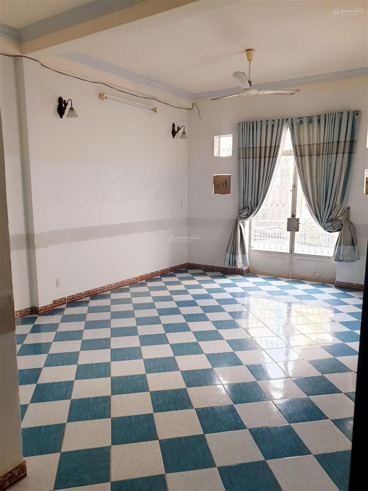Hot cho thuê nhà nguyên căn khu sân bay 6x20=120m2  4pn  chỉ 22tr/tháng
