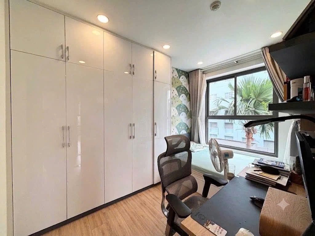 CHO THUÊ CĂN 3PN ĐẶC BIỆT NHẤT KHU SÂN BAY: CÓ SÂN VƯỜN SIÊU LỚN 45M2! Giá Chỉ: 25Tr