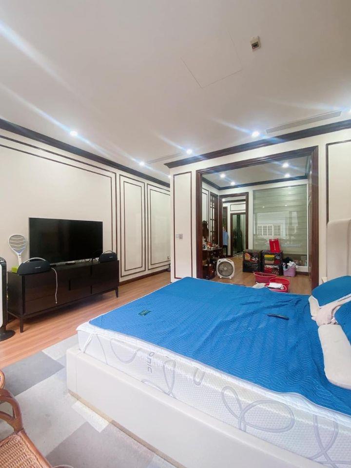  N.h.à p.hâ.n lô phố Vọng– Hai Bà Trưng–DT 105m2x5T ô tô đỗ trước cửa ngày đêm 